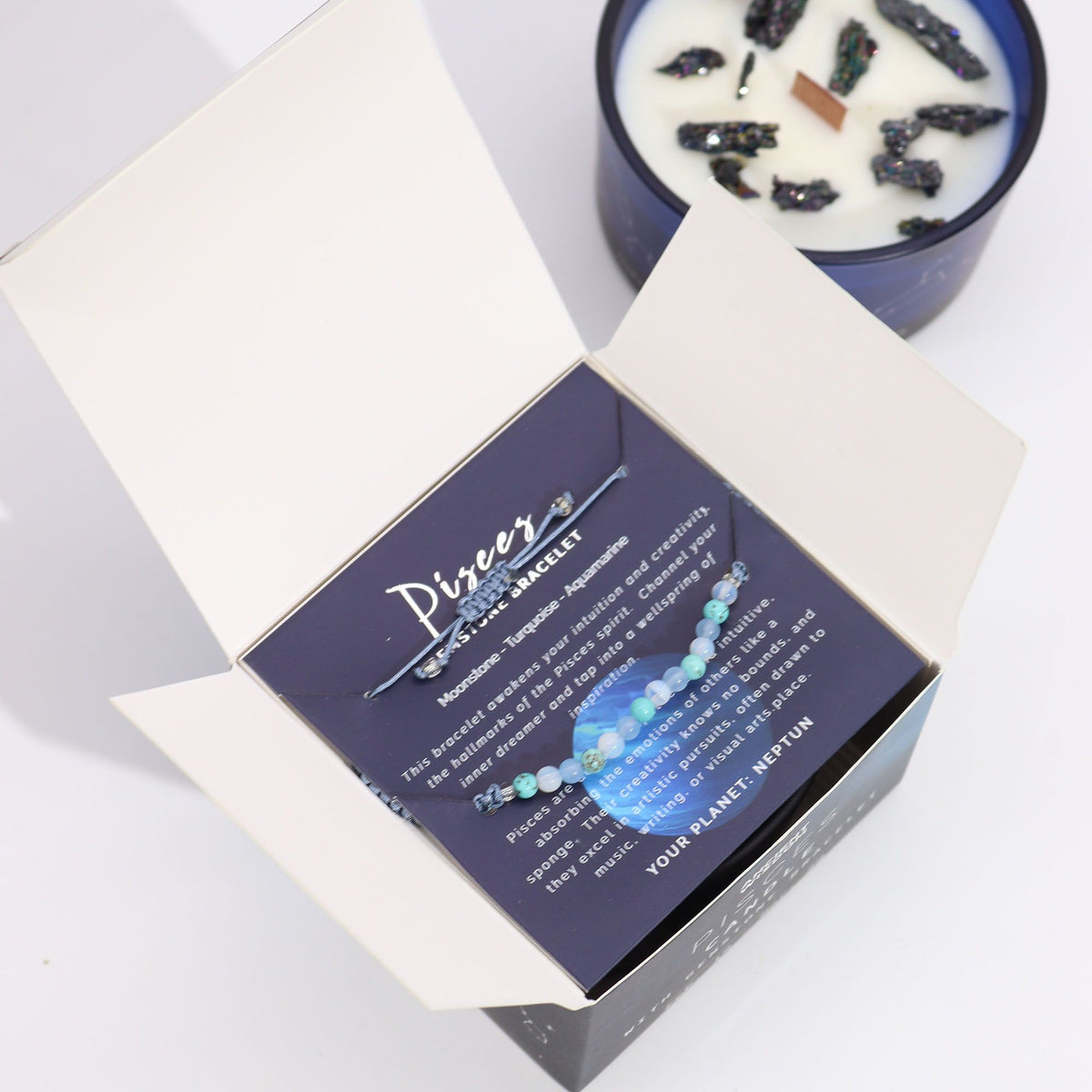 Świeca zodiakalna z kryształem i bransoletką – Ryby — zdjęcie 3