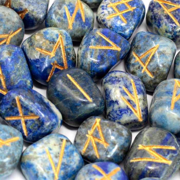 Runy w sakiewce – lapis lazuli